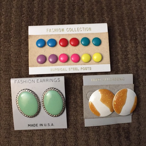 Jewelry - {Vintage} bundle of three pairs of Earrings